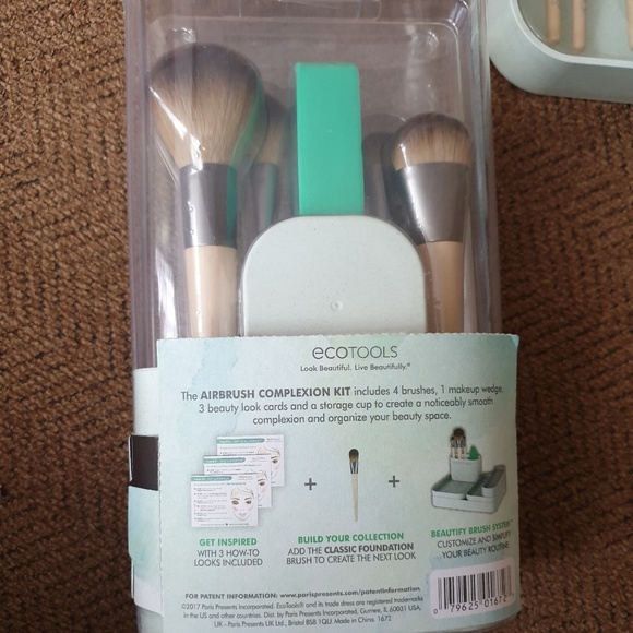 ❌❌SOLD❌❌Ecotools makeup brushes bundle - Picture 5 of 5